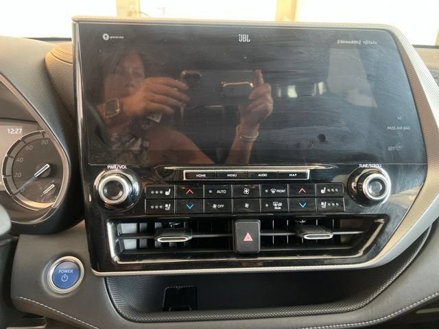 2021 Toyota Highlander Hybrid Platinum