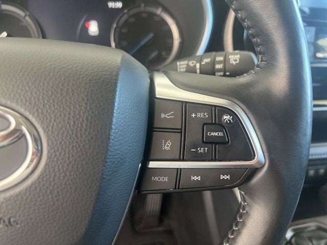 2020 Toyota Highlander Hybrid XLE