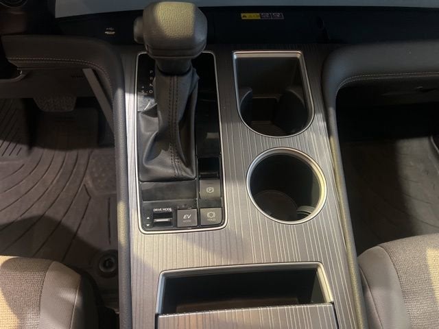 2025 Toyota Sienna LE