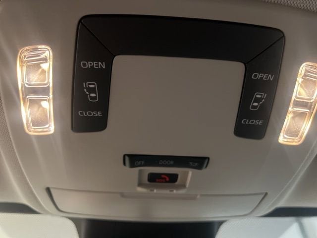 2025 Toyota Sienna LE