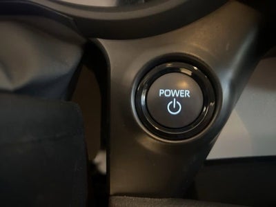 2025 Toyota Sienna LE