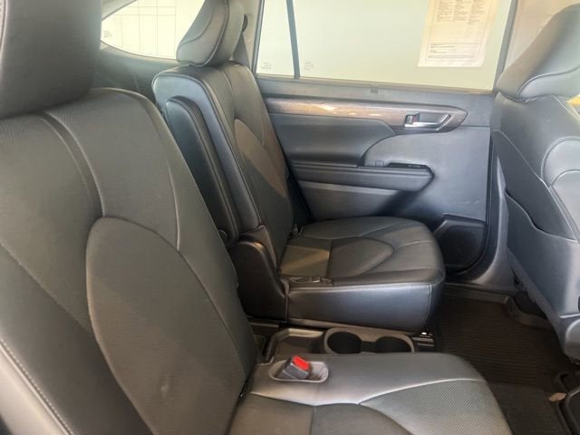 2023 Toyota Highlander Hybrid Limited