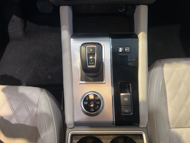 2024 Mitsubishi Outlander Plug-In Hybrid SEL