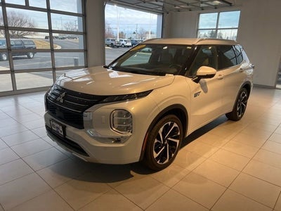 2024 Mitsubishi Outlander Plug-In Hybrid SEL