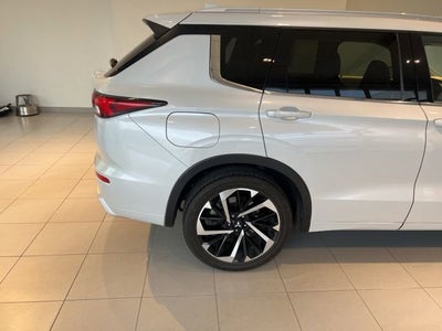 2024 Mitsubishi Outlander Plug-In Hybrid SEL