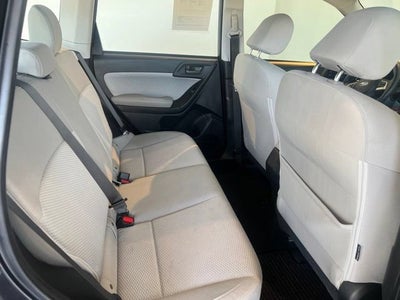2018 Subaru Forester Base