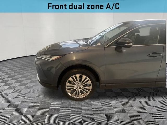 2022 Toyota Venza LE