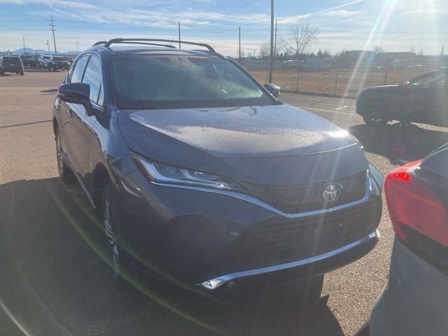 2023 Toyota Venza LE