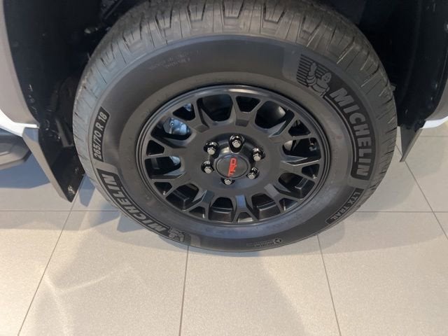 2025 Toyota 4Runner Hybrid TRD Off Road