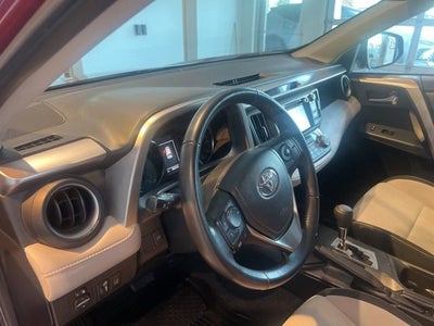 2018 Toyota RAV4 Hybrid LE Plus