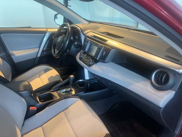 2018 Toyota RAV4 Hybrid LE Plus