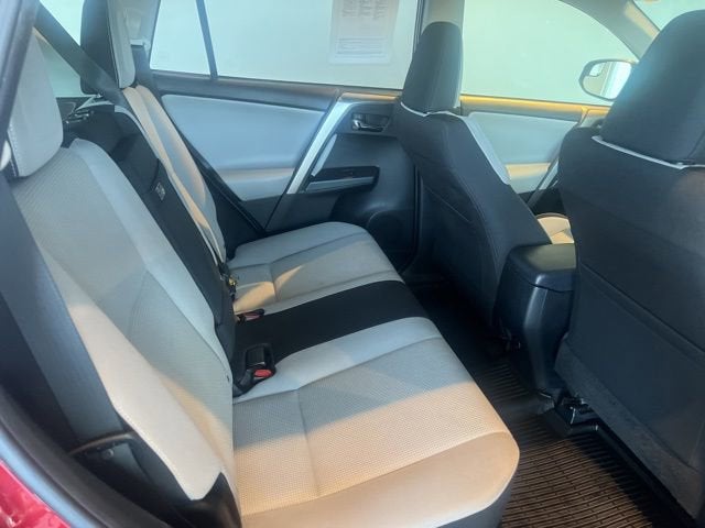 2018 Toyota RAV4 Hybrid LE Plus