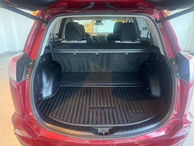 2018 Toyota RAV4 Hybrid LE Plus