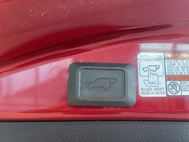 2018 Toyota RAV4 Hybrid LE Plus