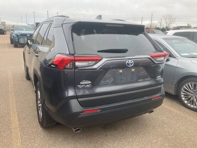 2022 Toyota RAV4 Hybrid XLE