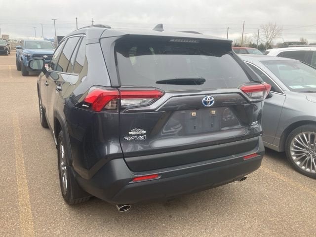 2022 Toyota RAV4 Hybrid XLE