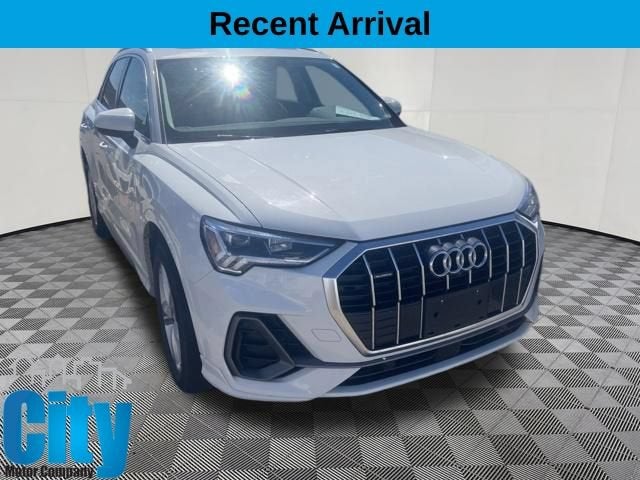 2022 Audi Q3 45 TFSI S Line Premium Plus quattro's photo