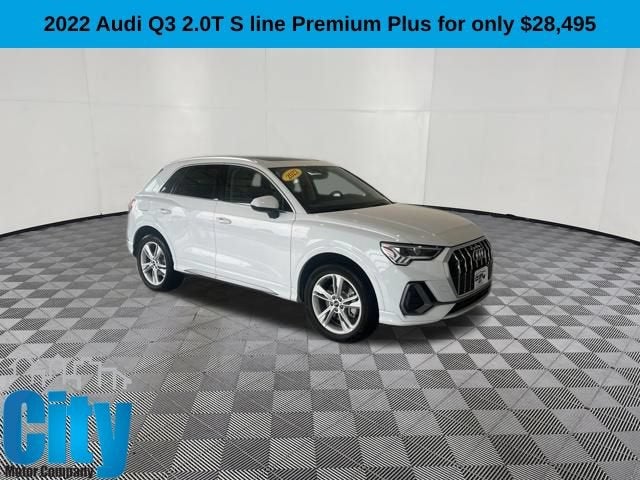 2022 Audi Q3 S line Premium Plus