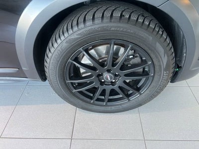 2018 Volvo V90 Cross Country Base