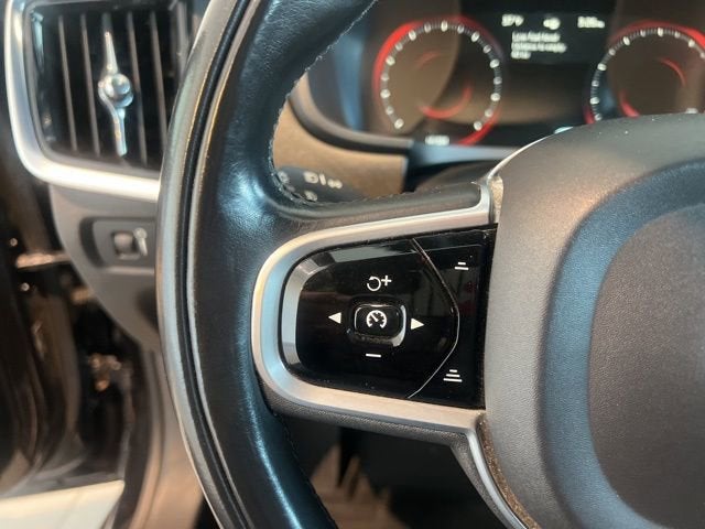 2018 Volvo V90 Cross Country Base