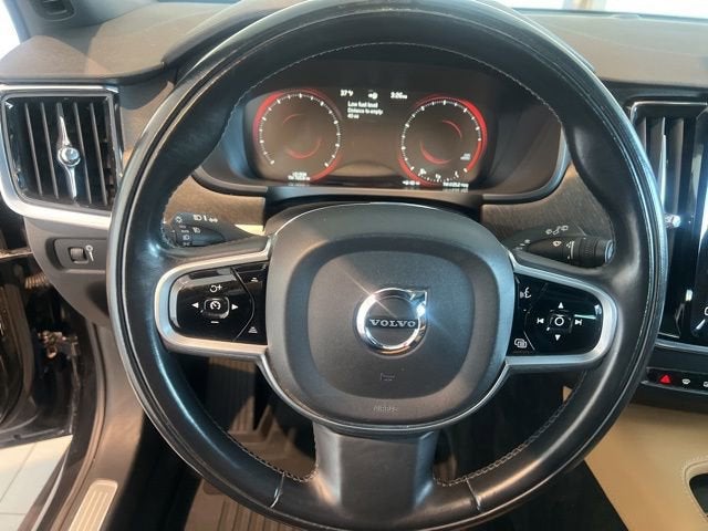 2018 Volvo V90 Cross Country Base