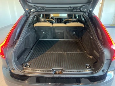 2018 Volvo V90 Cross Country Base