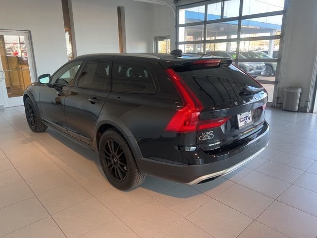 2018 Volvo V90 Cross Country Base